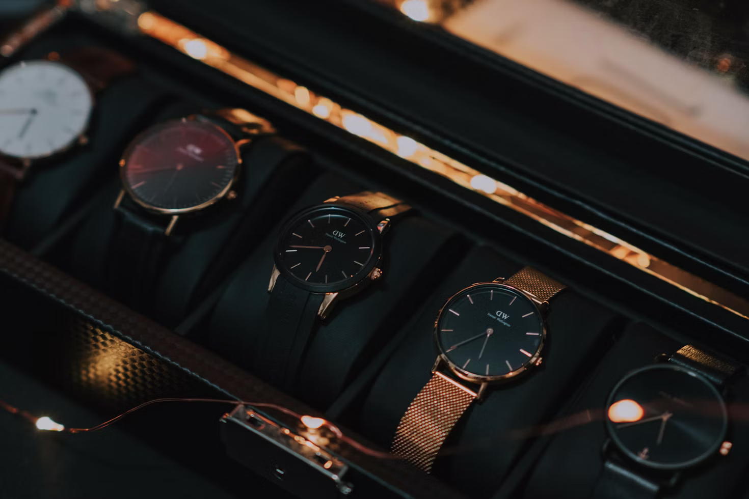 Men's Watches Under $200: Quality Timepieces